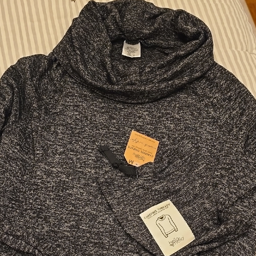 NEW!! Hello Mello Women's Cowl Neck Lounge Top